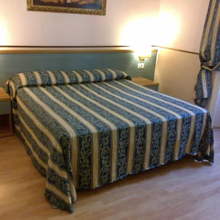 Hotel Lazzari