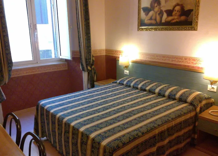 Lazzari Otel Roma
