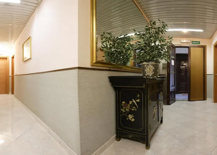 Lazzari Otel Roma